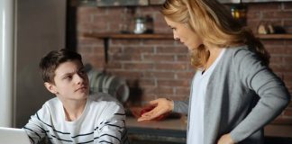 Semne ca ai parinti imaturi emotional si cum sa le faci fata?